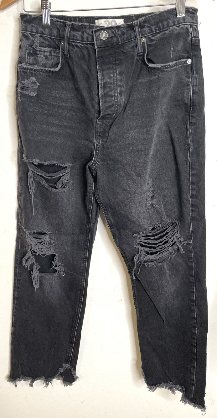 Free People Black Distressed Jeans Womens 29 Tapered Leg Boyfriend Button Fly
